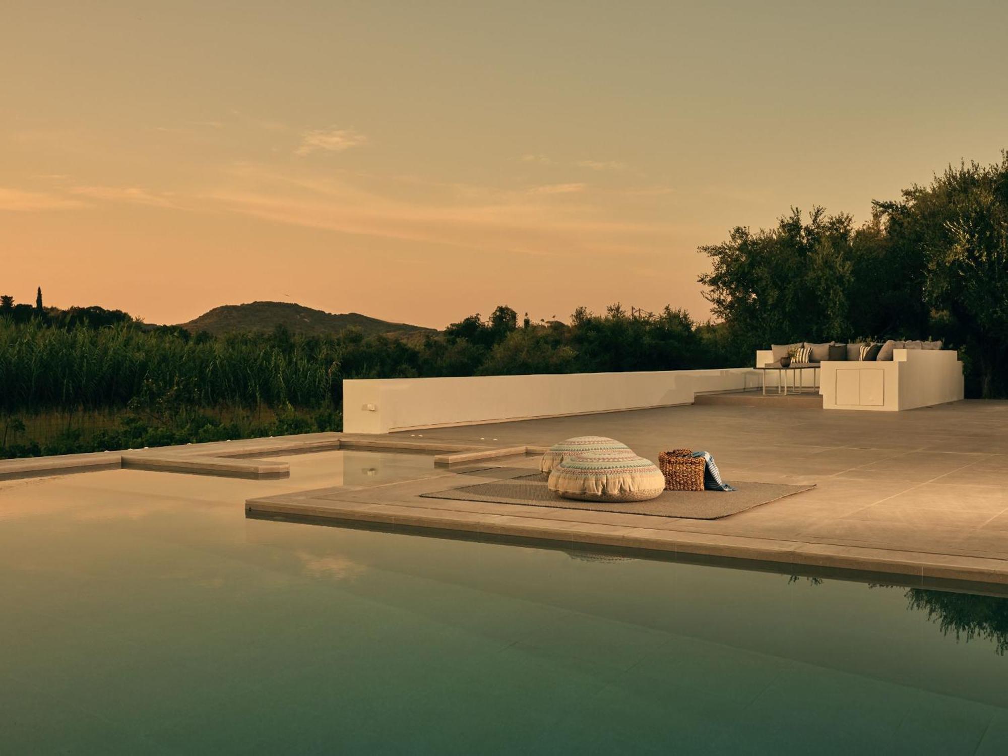Drallos Luxury Villa Alykanas  Bagian luar foto