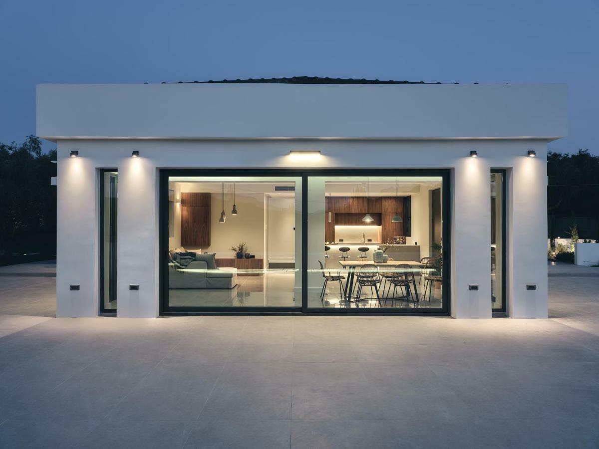 Drallos Luxury Villa Alykanas  Bagian luar foto
