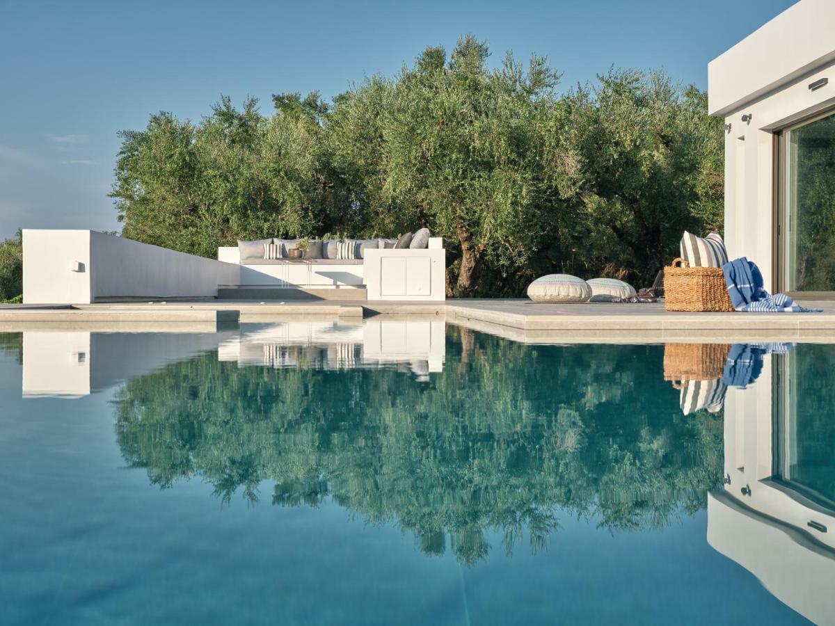 Drallos Luxury Villa Alykanas  Bagian luar foto