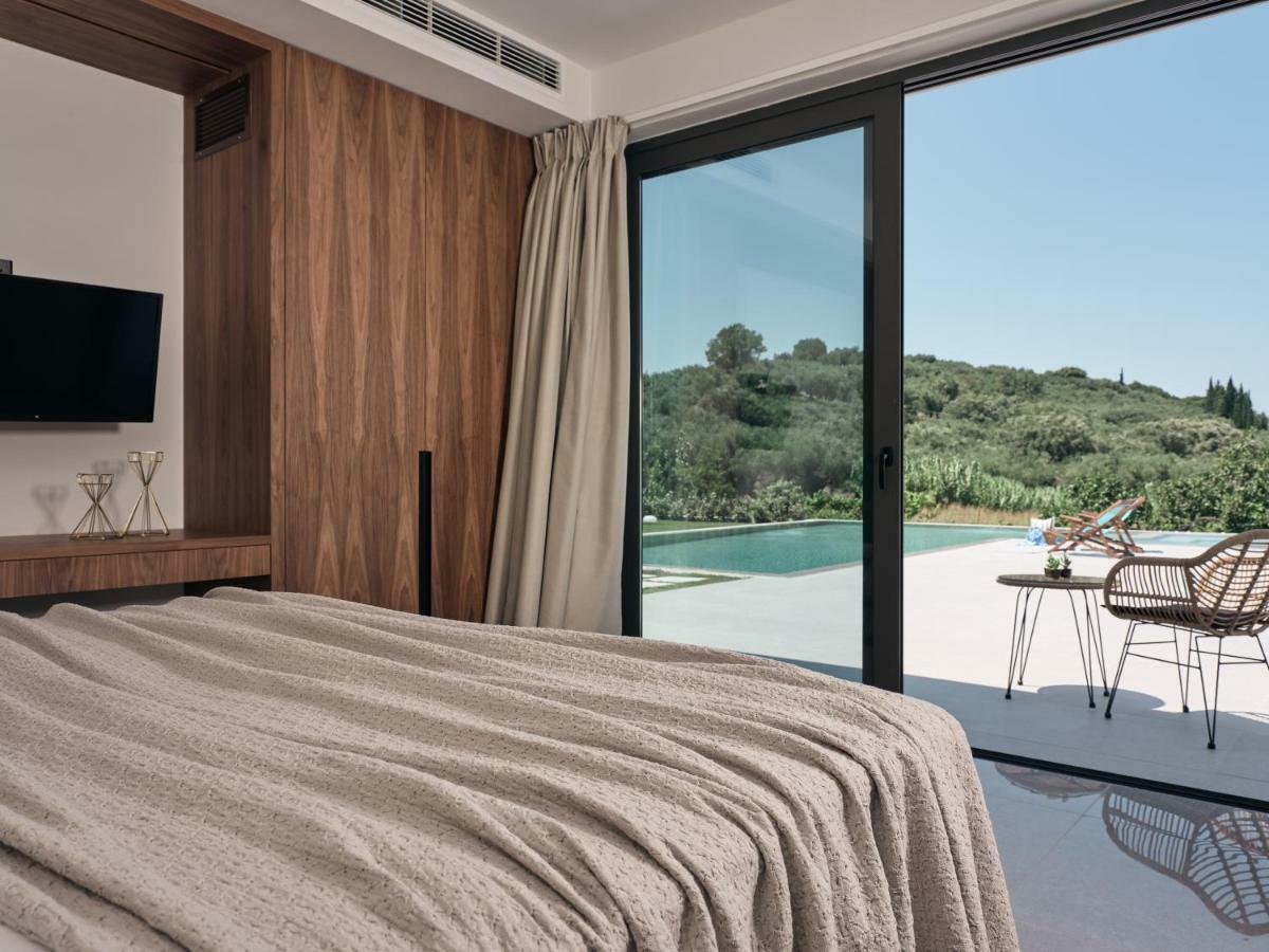 Drallos Luxury Villa Alykanas  Bagian luar foto