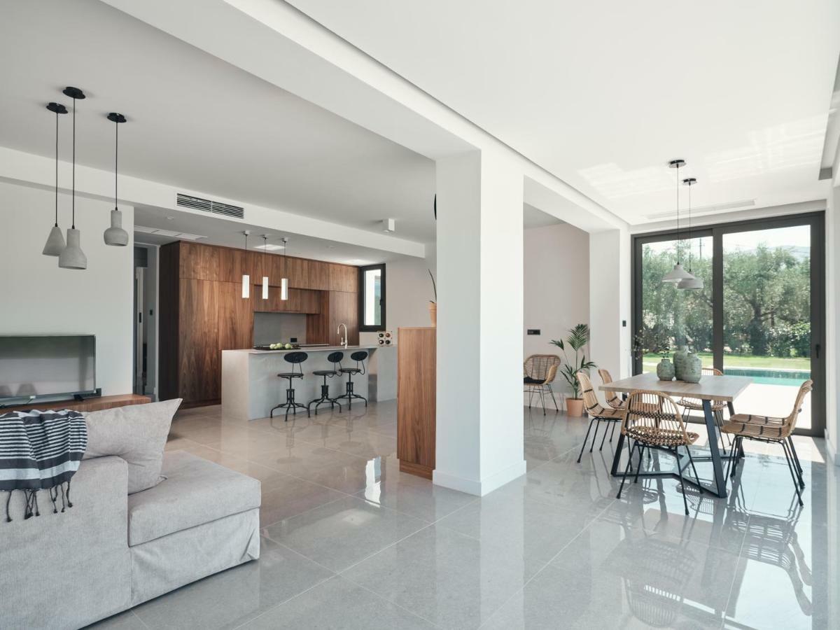 Drallos Luxury Villa Alykanas  Bagian luar foto